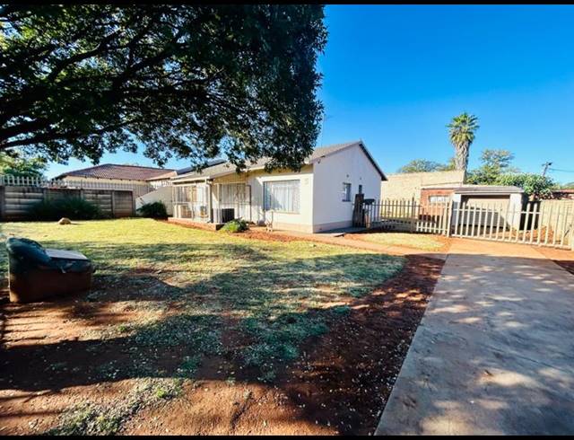 3 BEDROOM HOUSE FOR SALE IN VANDERBIJLPARK CW 2